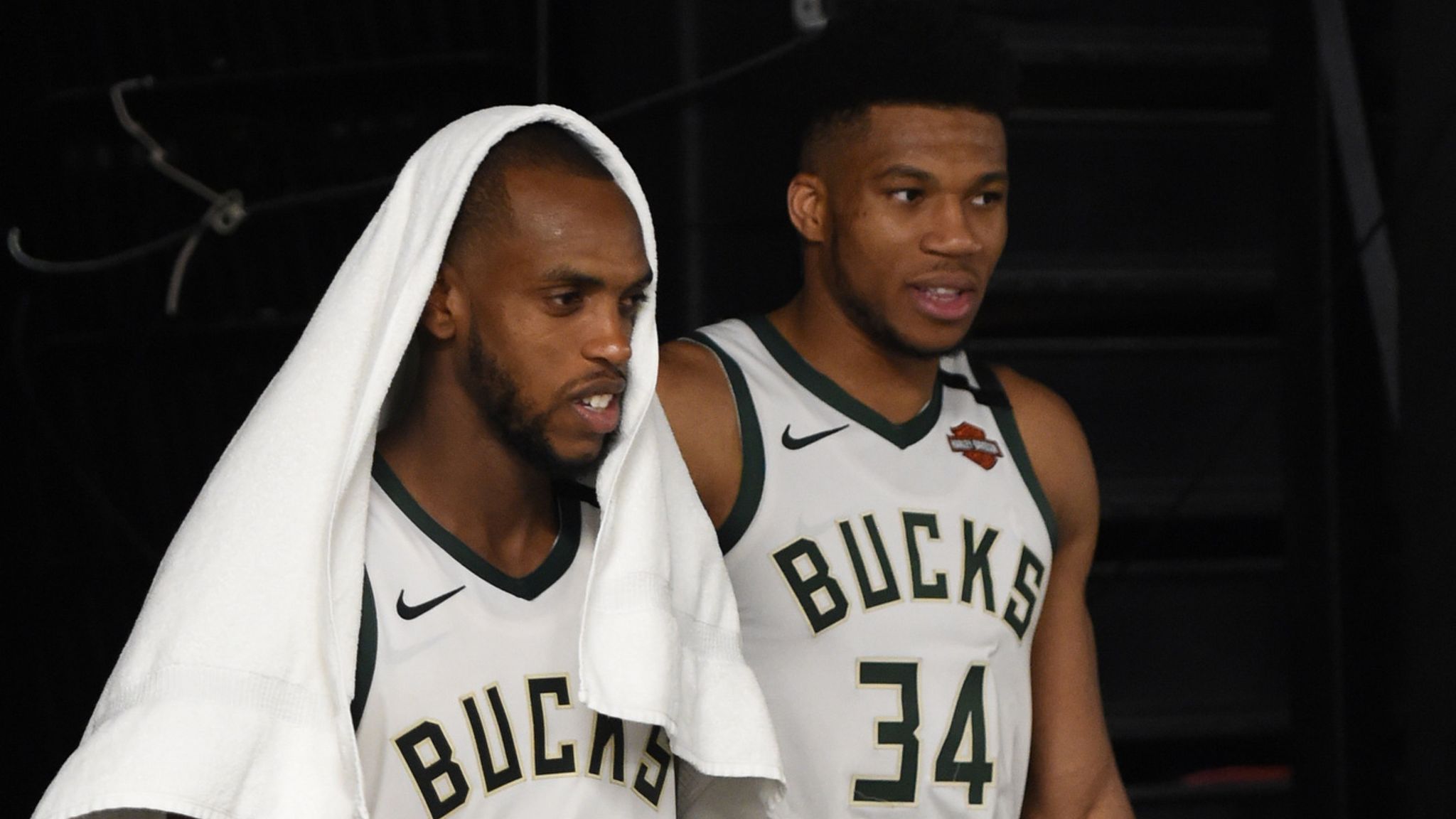 antetokounmpo contract nike