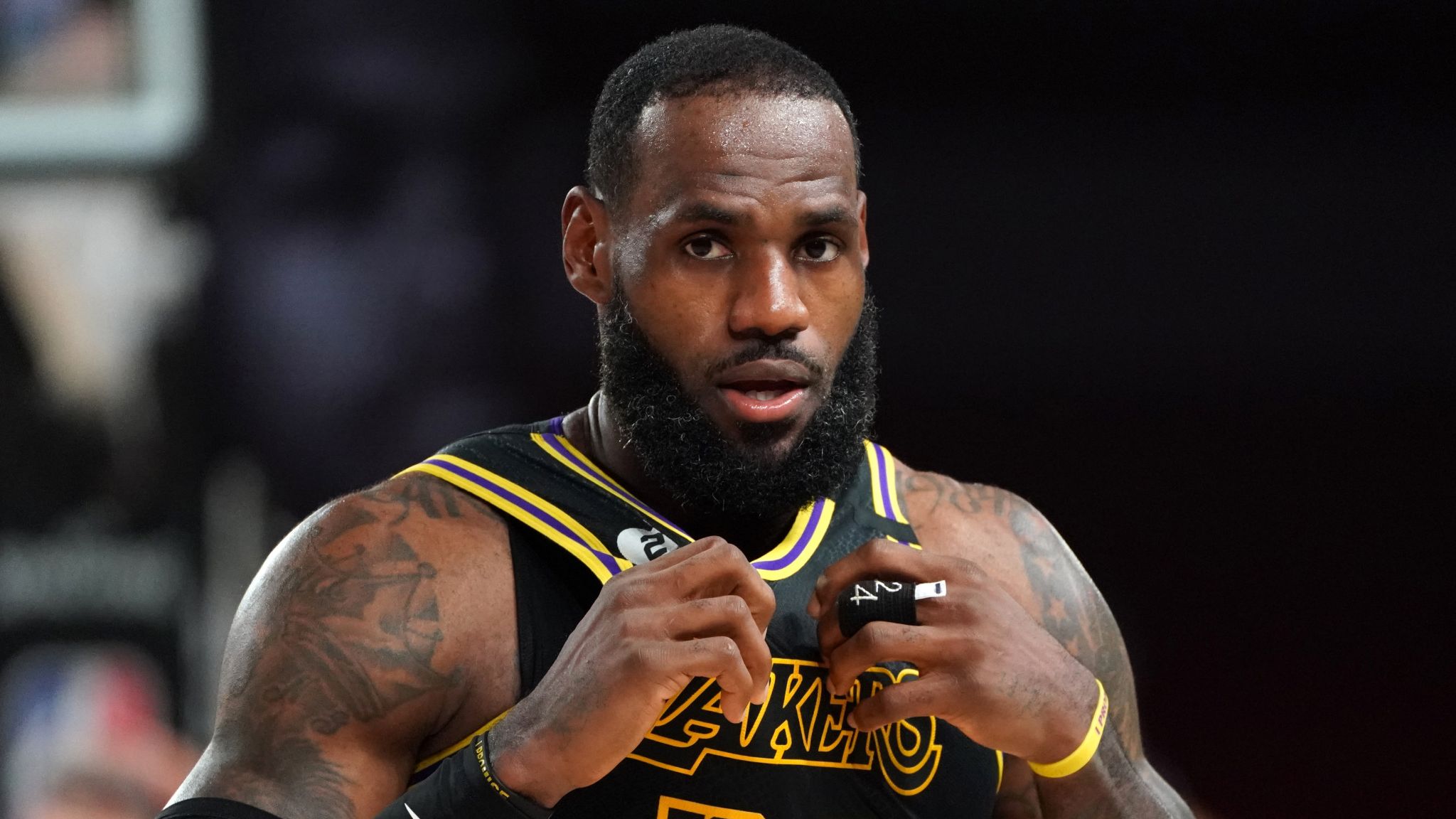 LeBron James leads Los Angeles Lakers to playoff rout of Portland