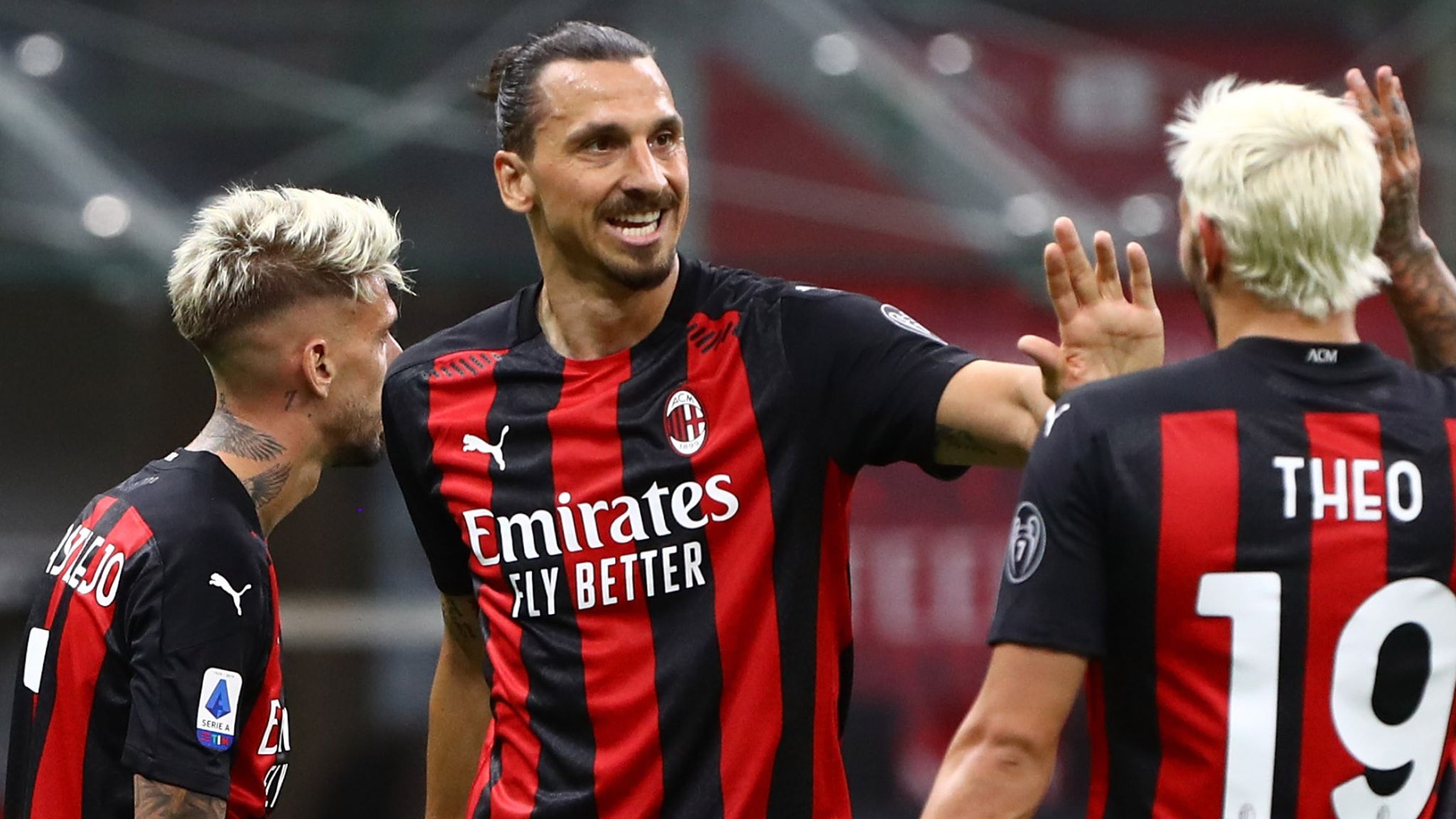 Pick up blade Ombord Philadelphia Zlatan Ibrahimovic: AC Milan striker nearing new deal for 2020/21 season |  Football News | Sky Sports