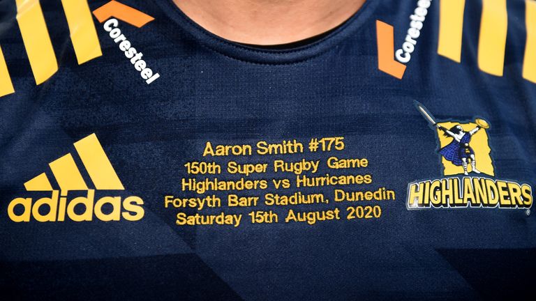 DUNEDIN, NEW ZEALAND - AUGUST 15: during the round 10 Super Rugby Aotearoa match between the Highlanders and the Hurricanes at Forsyth Barr Stadium on August 15, 2020 in Dunedin, New Zealand. (Photo by Joe Allison/Getty Images)