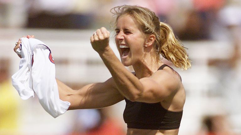Brandi Chastain of the US celebrates after kicking the winning penalty kick to win the 1999 Women&#39;s World Cup final against China 10 July 1999 at the Rose Bowl in Pasadena. The US won 5-4 on penalties.