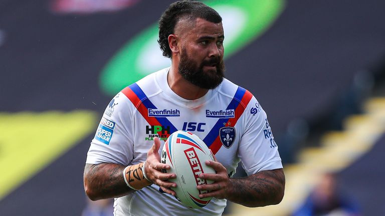 David Fifita refused to wear a tracker in the recent league game against Catalans Dragons and removed it
at half-time in the Challenge Cup tie against the same opponents