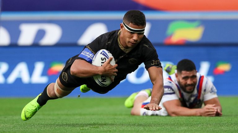 Picture by Alex Whitehead/SWpix.com - 22/08/2020 - Rugby League - Coral Challenge Cup - Catalans Dragons v Wakefield Trinity - John Smith's Stadium, Huddersfield, England - Catalans' David Mead scores a try.