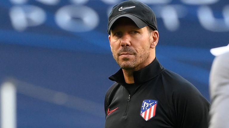 Atletico Madrid's Argentinian coach Diego Simeone attends a training session at the Jose Alvalade stadium in Lisbon on August 12, 2020 on the eve of the UEFA Champions League quarter-final football match between Leipzig and Atletico Madrid.