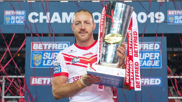 Picture by Allan McKenzie/SWpix.com - 12/10/2019 - Rugby League - Betfred Super League Grand Final - St Helens v Salford Red Devils - Old Trafford, Manchester, England - St Helens' captain James Roby with the Betfred Super League Trophy.