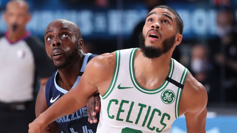 Jayson Tatum boxes out Anthony Tolliver