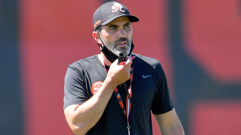 Head coach Kevin Stefanski of the Cleveland Browns yells to his players during an NFL training camp at the Browns training facility on August 18, 2020 in Berea, Ohio. 