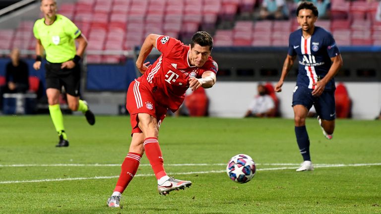 Robert Lewandowski hit the post in the first half