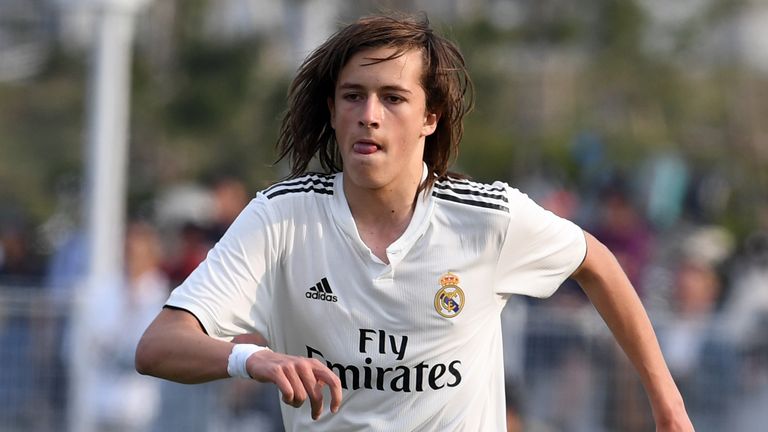 Real Madrid's Alvaro Fernandez Carreras joins Man Utd