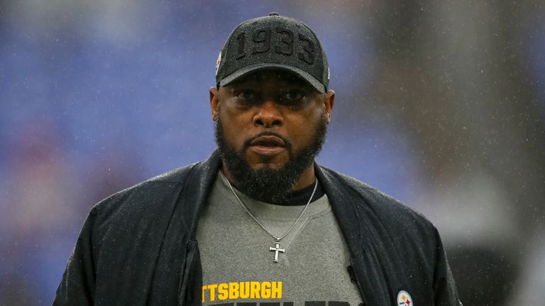 Head coach Mike Tomlin of the Pittsburgh Steelers looks on before the game against the Baltimore Ravens
