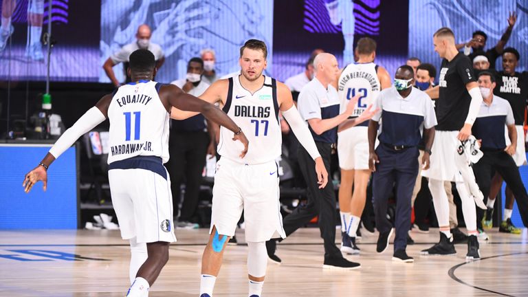 Highlights of the seeding match between the Dallas Mavericks and the Sacramento Kings from Orlando.