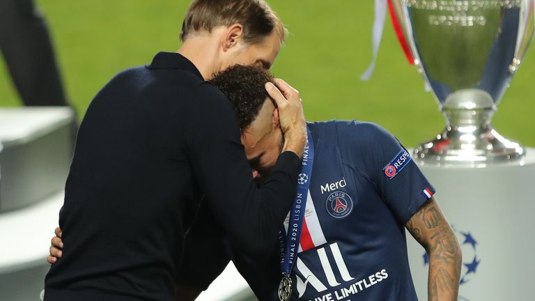 Thomas Tuchel embraces Neymar after the game