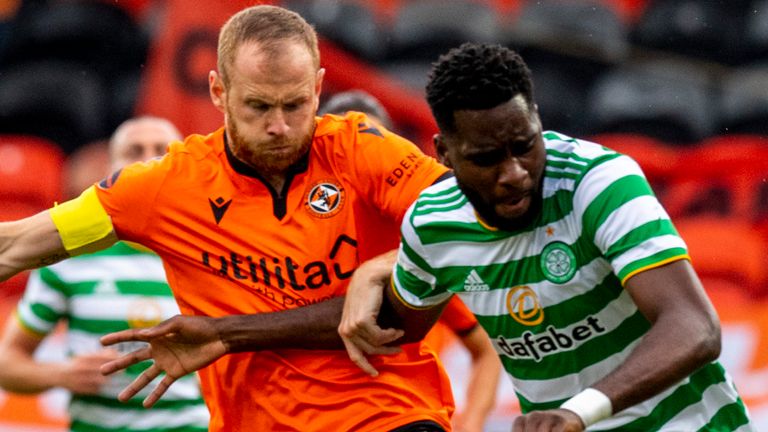 DUNDEE, SCOTLAND - AUGUST 22: Celtic's Odsonne Edouard and Mark Reynolds in action during  the Scottish Premiership match between Dundee Utd  and Celtic at Tannadice,  on August 22, 2020, in Dundee, Scotland. (Photo by Alan Harvey / SNS Group)