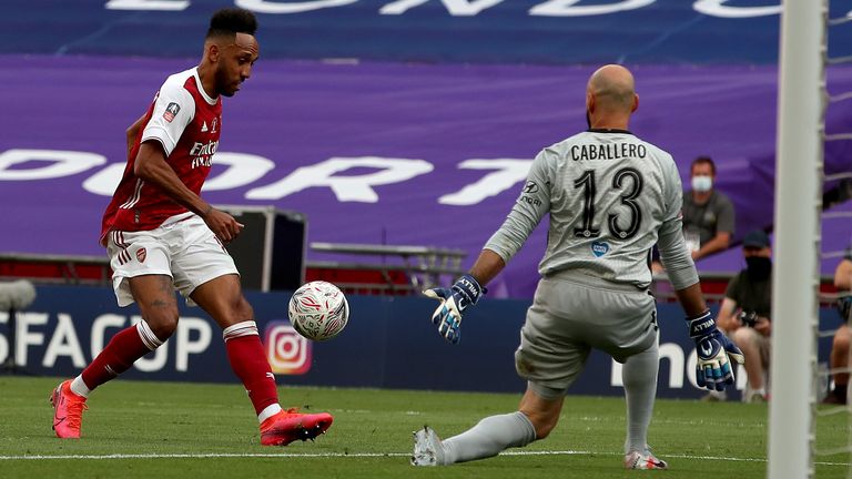 Pierre-Emerick Aubameyang puts Arsenal 2-1 up against Chelsea in the FA Cup final