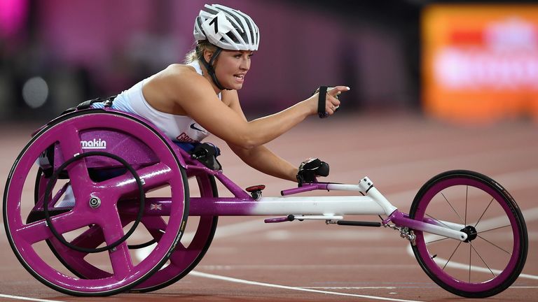 Samantha Kinghorn of Great Britain celebrates winning the Women's 200m T53 Final and setting a new world record during Day Two of the IPC World ParaAthletics Championships 2017 at London Stadium on July 15, 2017 in London, England. 