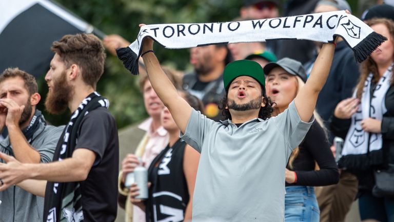 Toronto Wolfpack fan