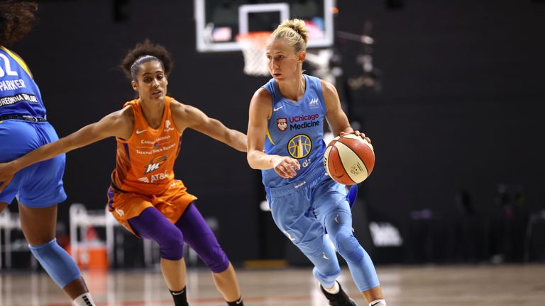 Courtney Vandersloot #22 of the Chicago Sky drives to the basket against the Phoenix Mercury on August 12, 2020 at Feld Entertainment Center in Palmetto, Florida. 
