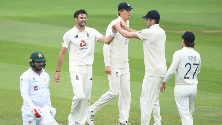 SOUTHAMPTON, ENGLAND - AUGUST 14: James Anderson of England(2L) celebrates after taking the wicket of Yasir Shah of Pakistan(L) during Day Two of the 2nd #RaiseTheBat Test Match between England and Pakistan at the Ageas Bowl on August 14, 2020 in Southampton, England