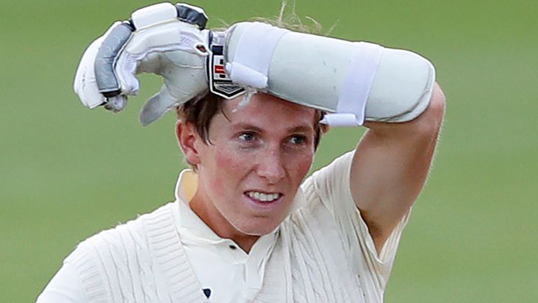 England&#39;s Zak Crawley reacts on the first day of the third Test cricket match between England and Pakistan at the Ageas Bowl in Southampton, southwest England on August 21, 2020. 