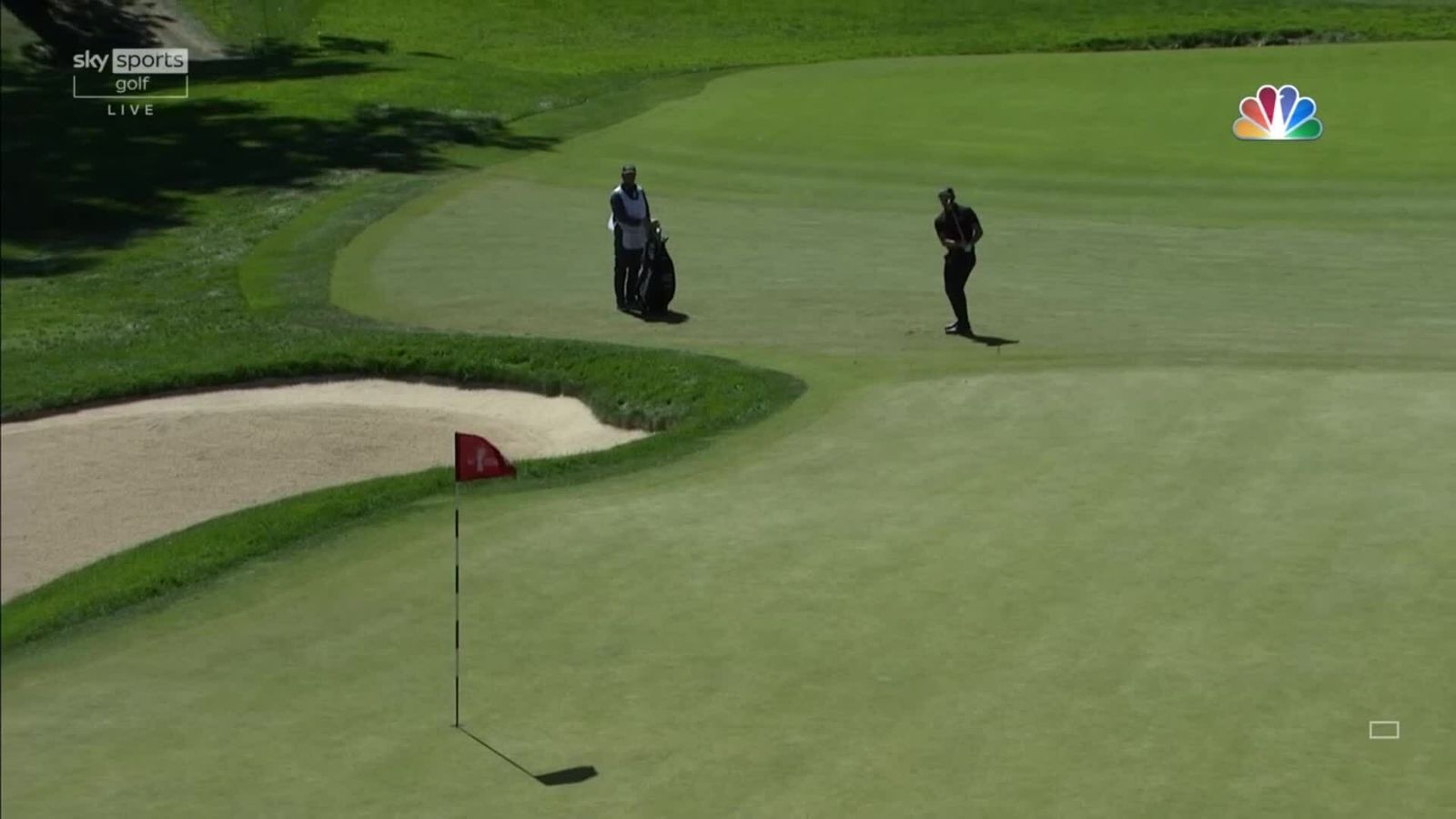 Cantlay goes backwards after pin hit! Golf News Sky Sports