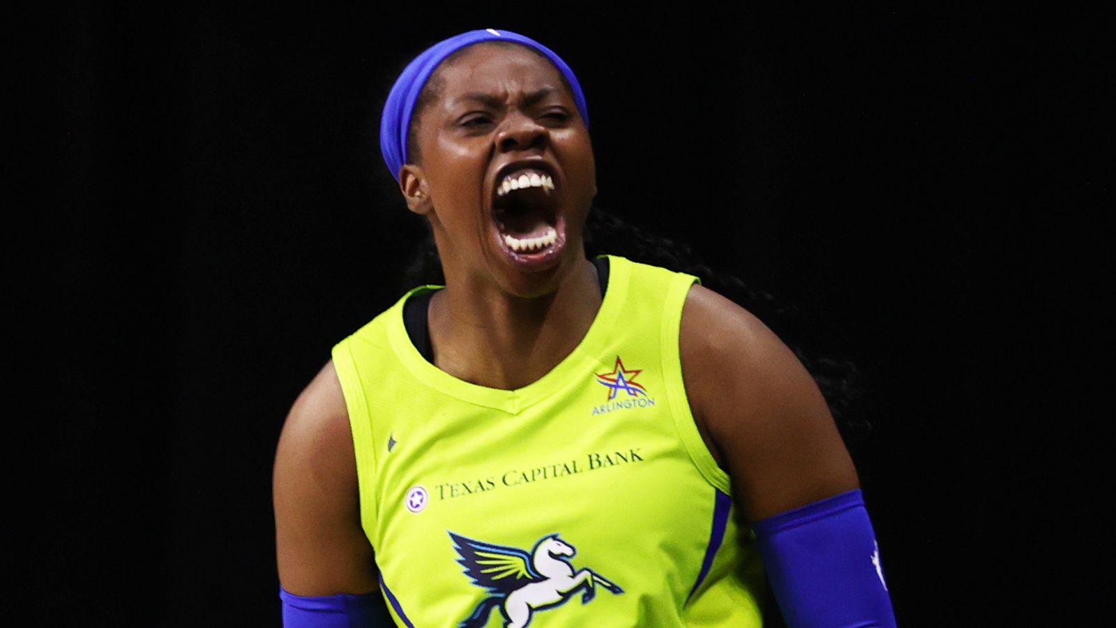 WNBA star Arike Ogunbowale's No. 24 retired by DSHA