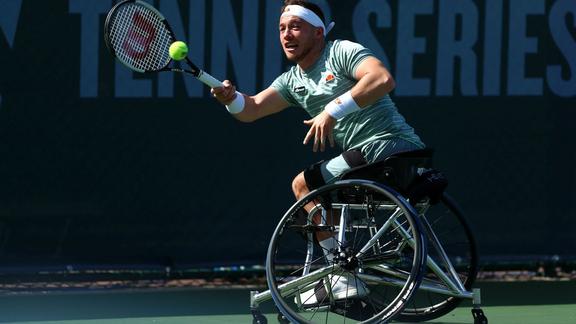 Hewett closes on US Open wheelchair titles