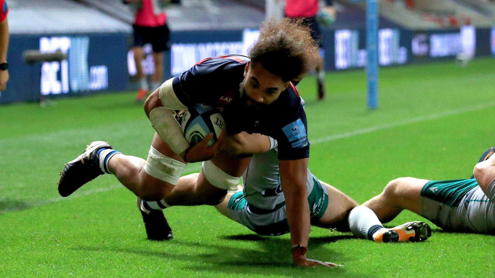 Bears maul Saints in bonus-point win