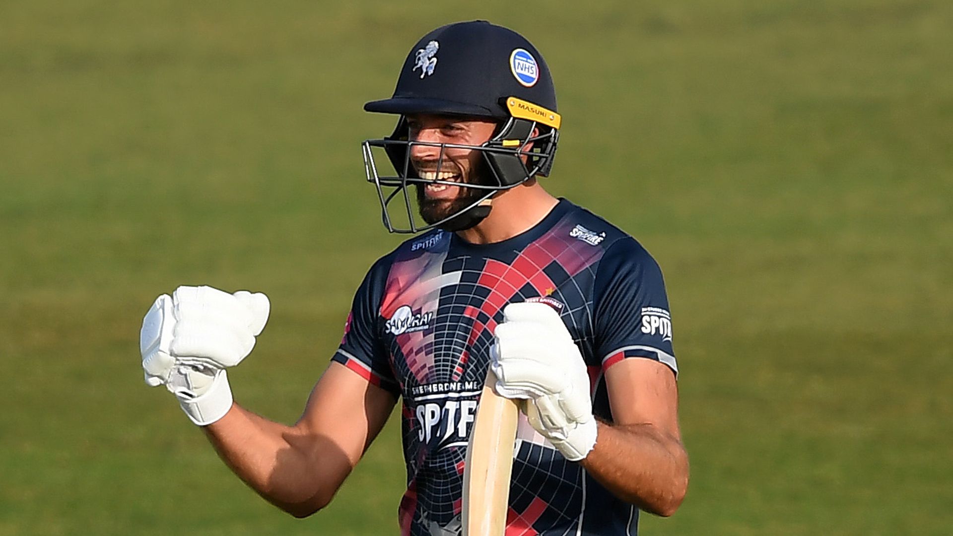 Kent, Sussex win as South Group goes to the wire