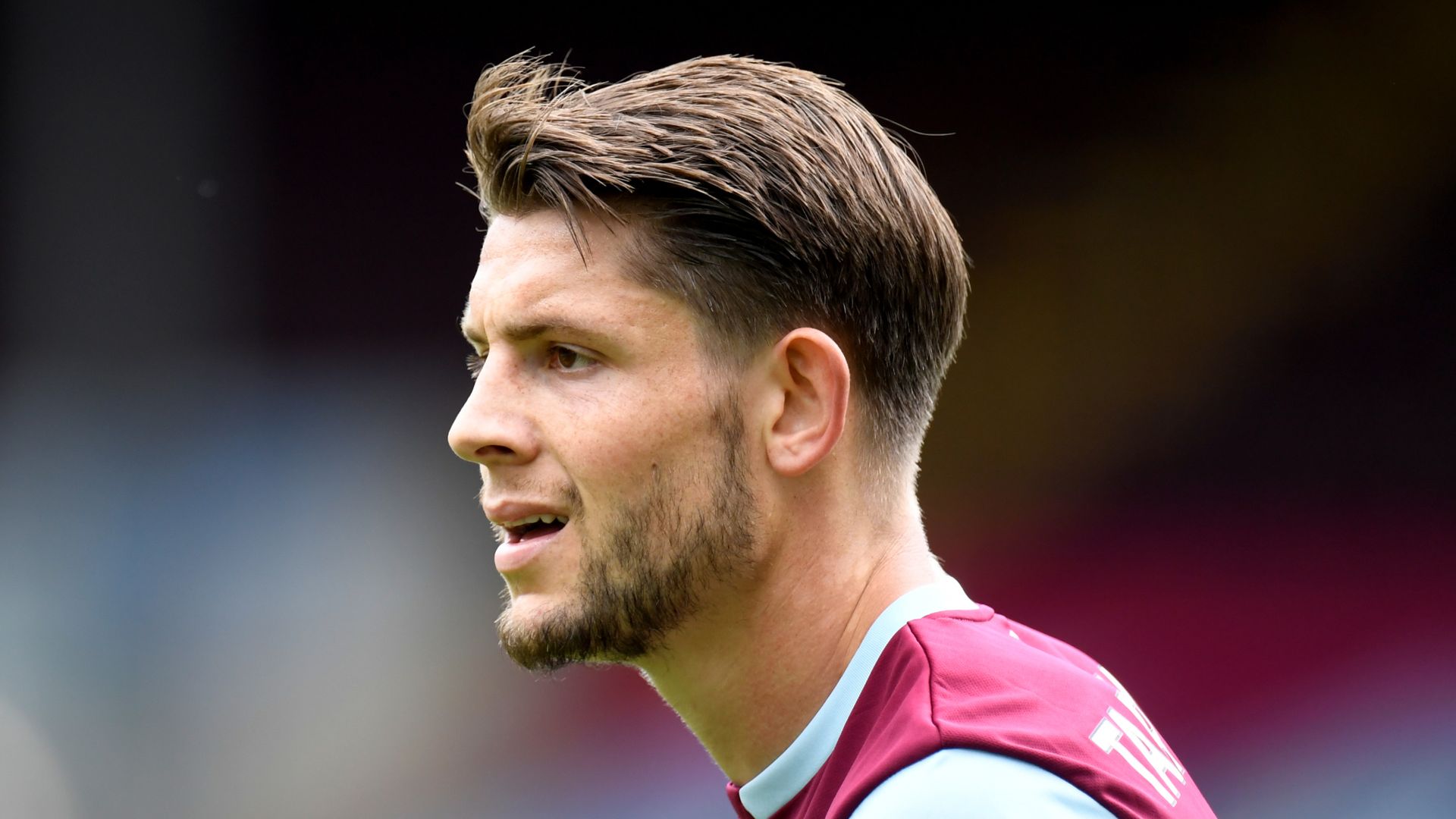 Leicester in talks over £30m Tarkowski deal