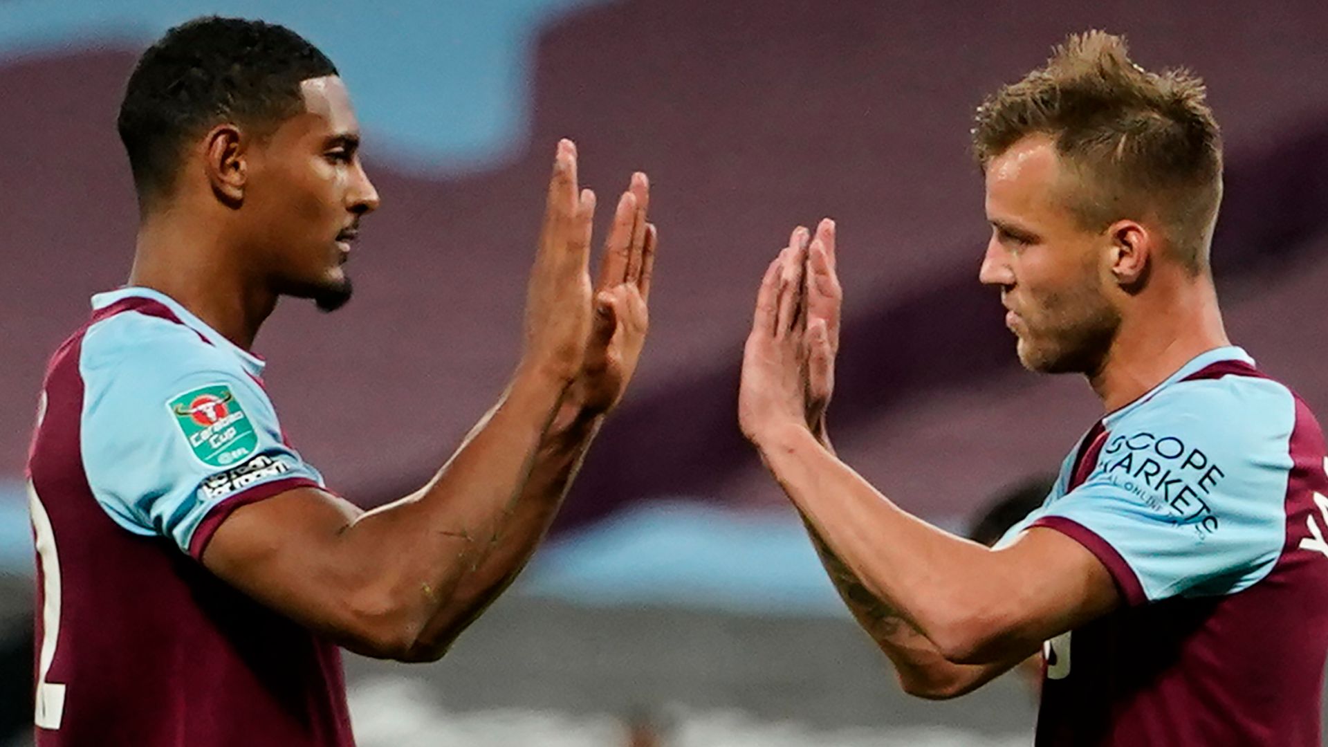 Haller, Yarmolenko at double as Hammers thrash Hull