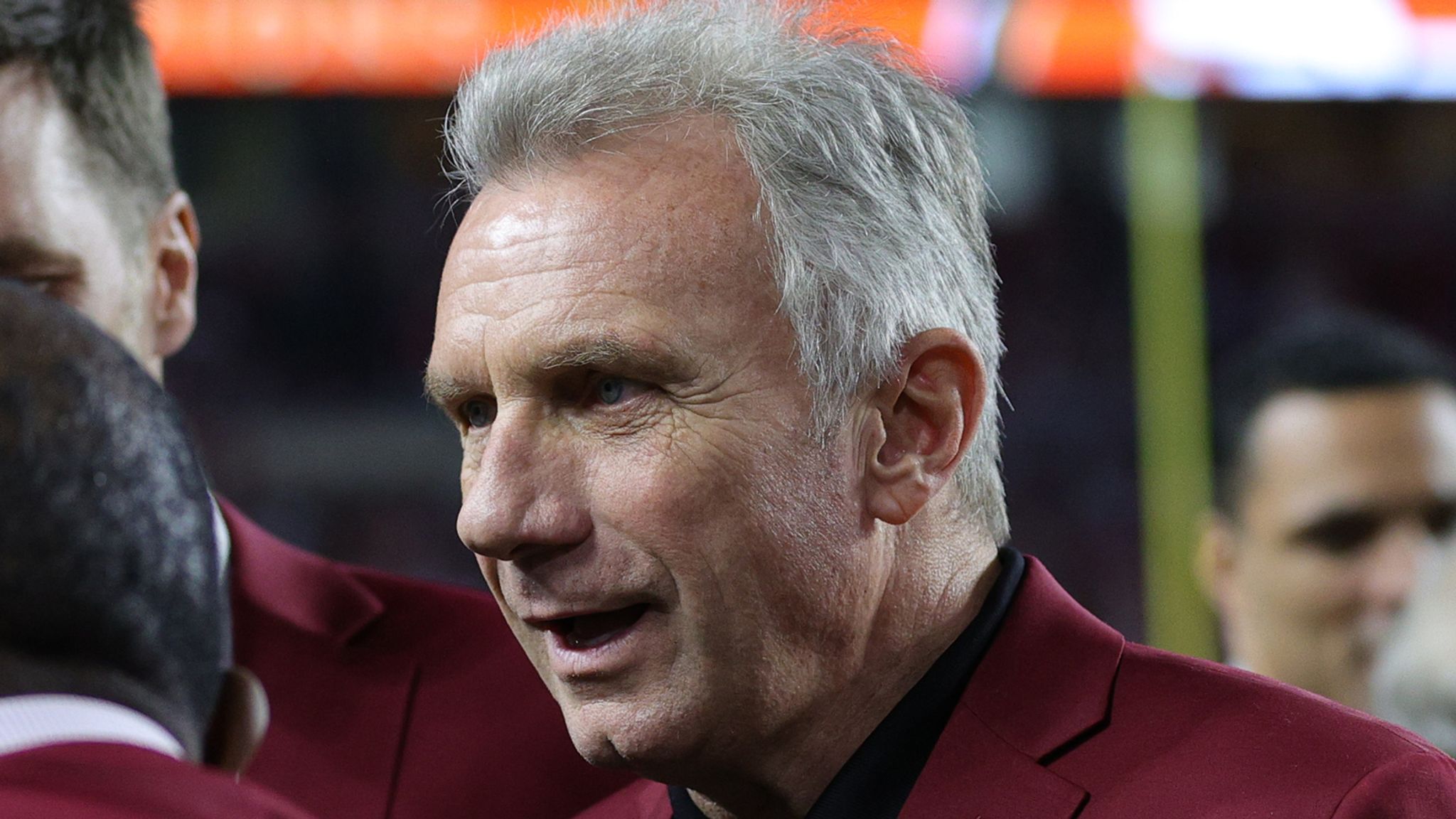 Who is Joe Montana's wife Jennifer?