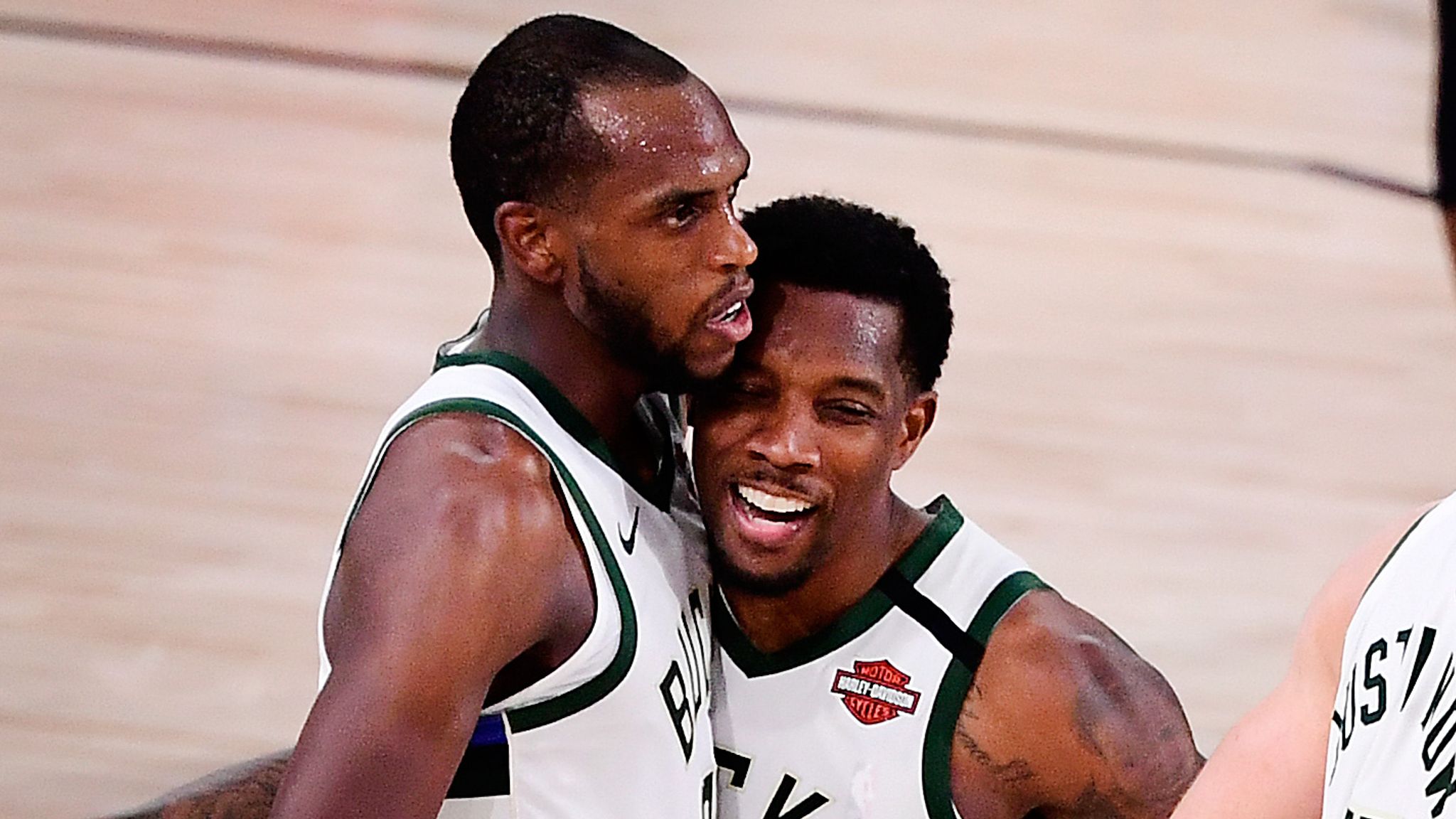 khris middleton stats without giannis 2022