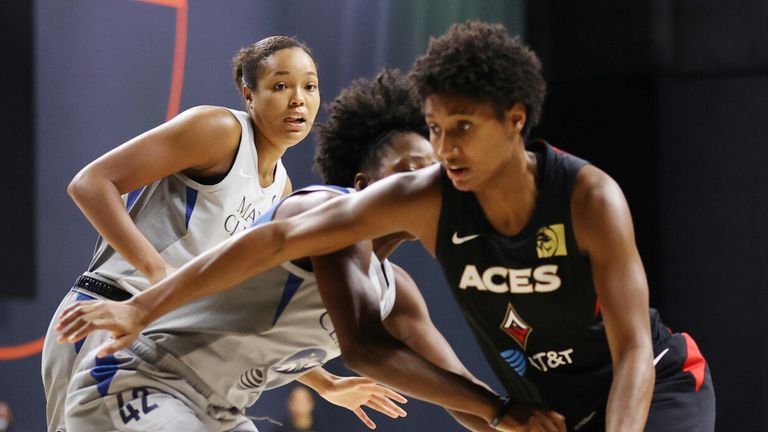 Angel McCoughtry drives to the basket against the Minnesota Lynx