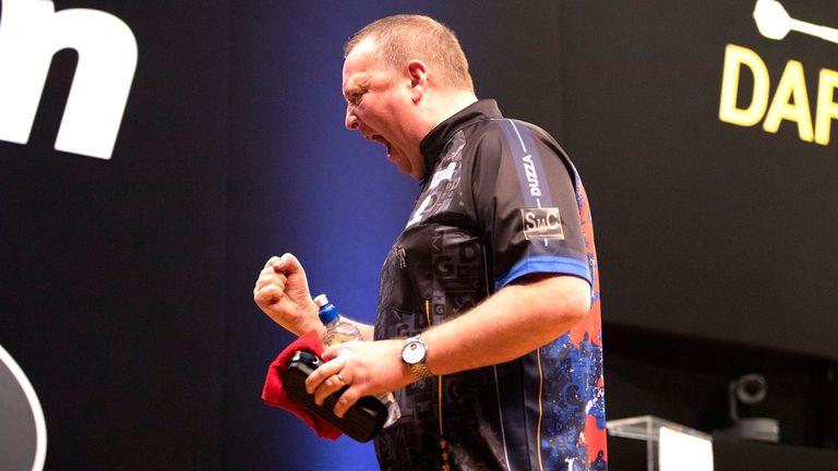 Glen Durrant remains on course for a maiden televised PDC title after another victory over Michael van Gerwen