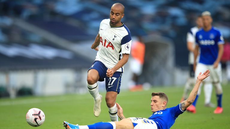 Lucas Moura is dispossessed by Lucas Digne during Sunday's class