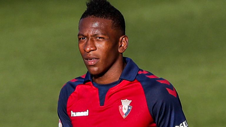 Pervis Estupinan in action for La Liga team Osasuna. (Credit: SkySports)