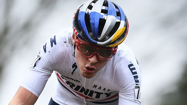 Le cycliste britannique Tom Pidcock dit que la mort récente de Gino Mader verra probablement les descentes du Tour de France abordées différemment