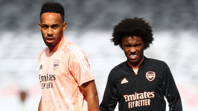 Pierre-Emerick Aubameyang and Willian warm up ahead of Fulham vs Arsenal