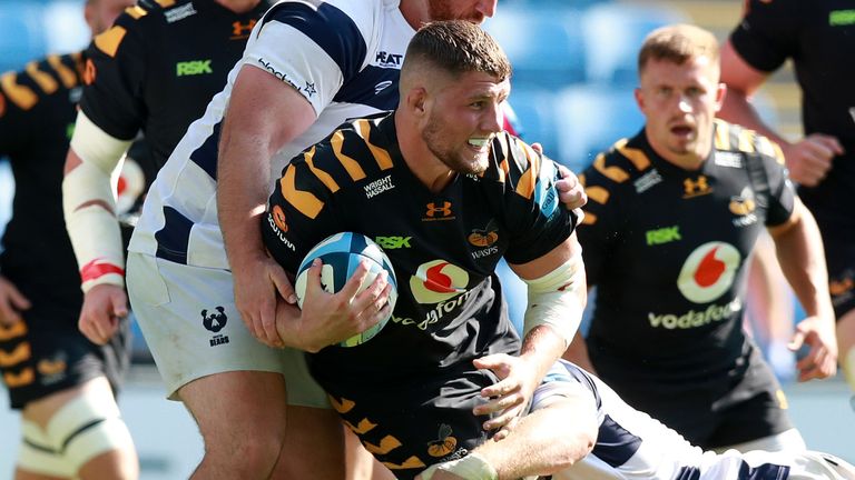 COVENTRY, ENGLAND - SEPTEMBER 13: Tom Willis of Wasps is tackled during the Gallagher Premiership Rugby match between Wasps and Bristol Bears at the Ricoh Arena on September 13, 2020 in Coventry, England. (Photo by David Rogers/Getty Images)