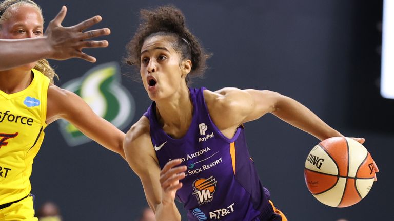 Skylar Diggins-Smith of the Phoenix Mercury handles the ball against the Indiana Fever