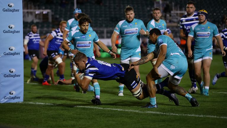 Tom Ellis dives in to score for Bath