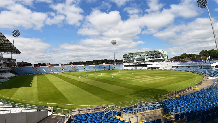 Yorkshire Cricket chair Roger Hutton says they have tried to make contact with Rafiq following his comments