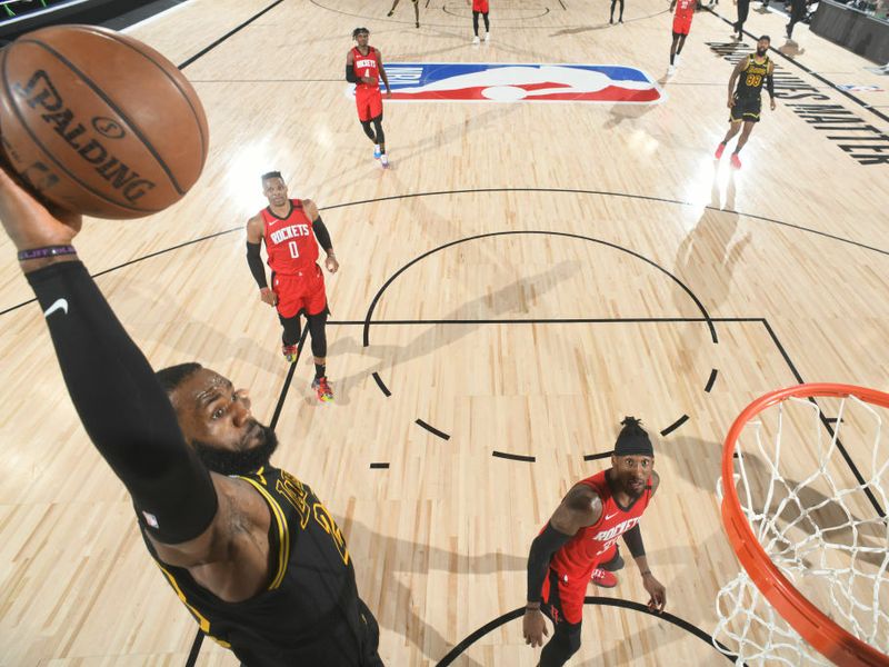 Video: LeBron James Pulls Up to Lakers-Rockets Game With Tribute