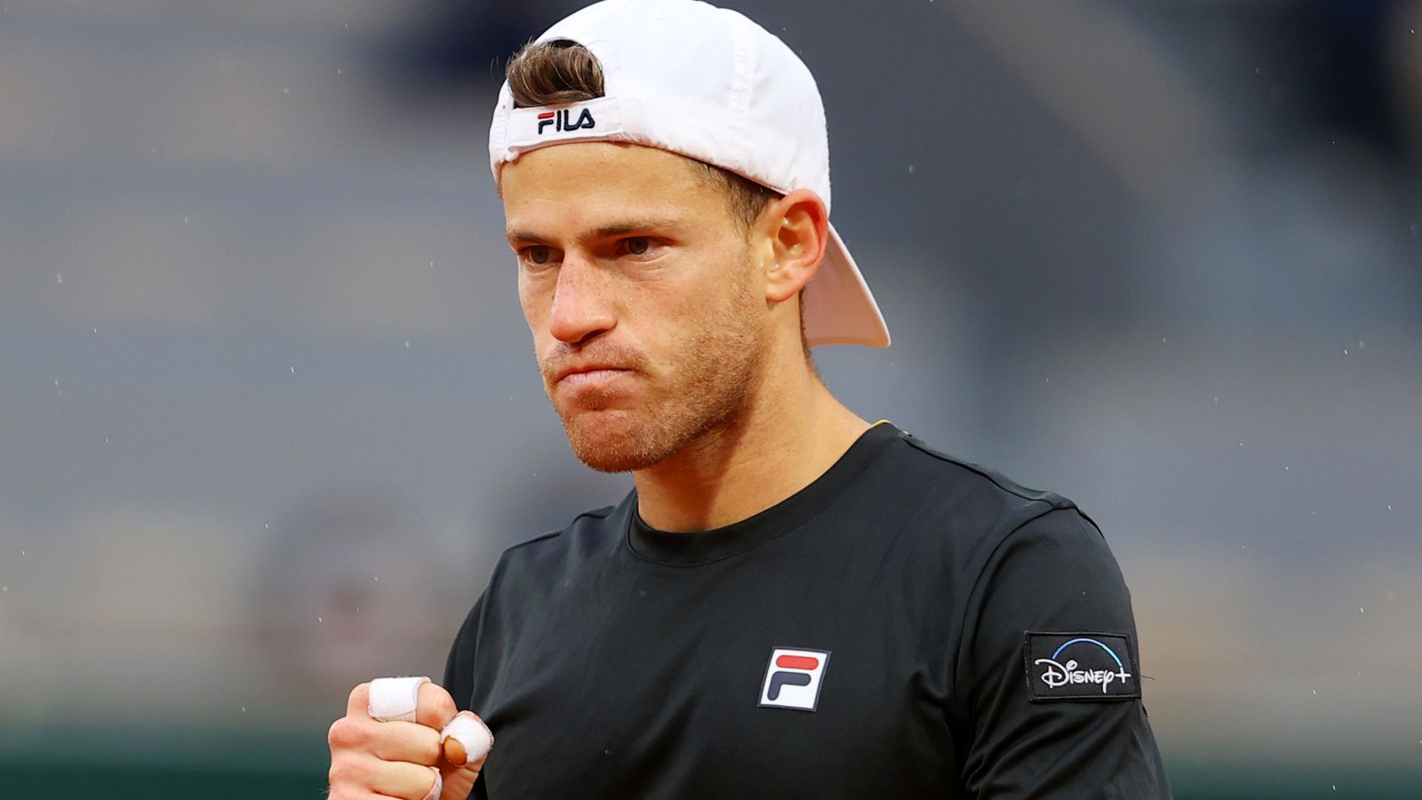 French Open Dominic Thiem knocked out by Diego Schwartzman in five