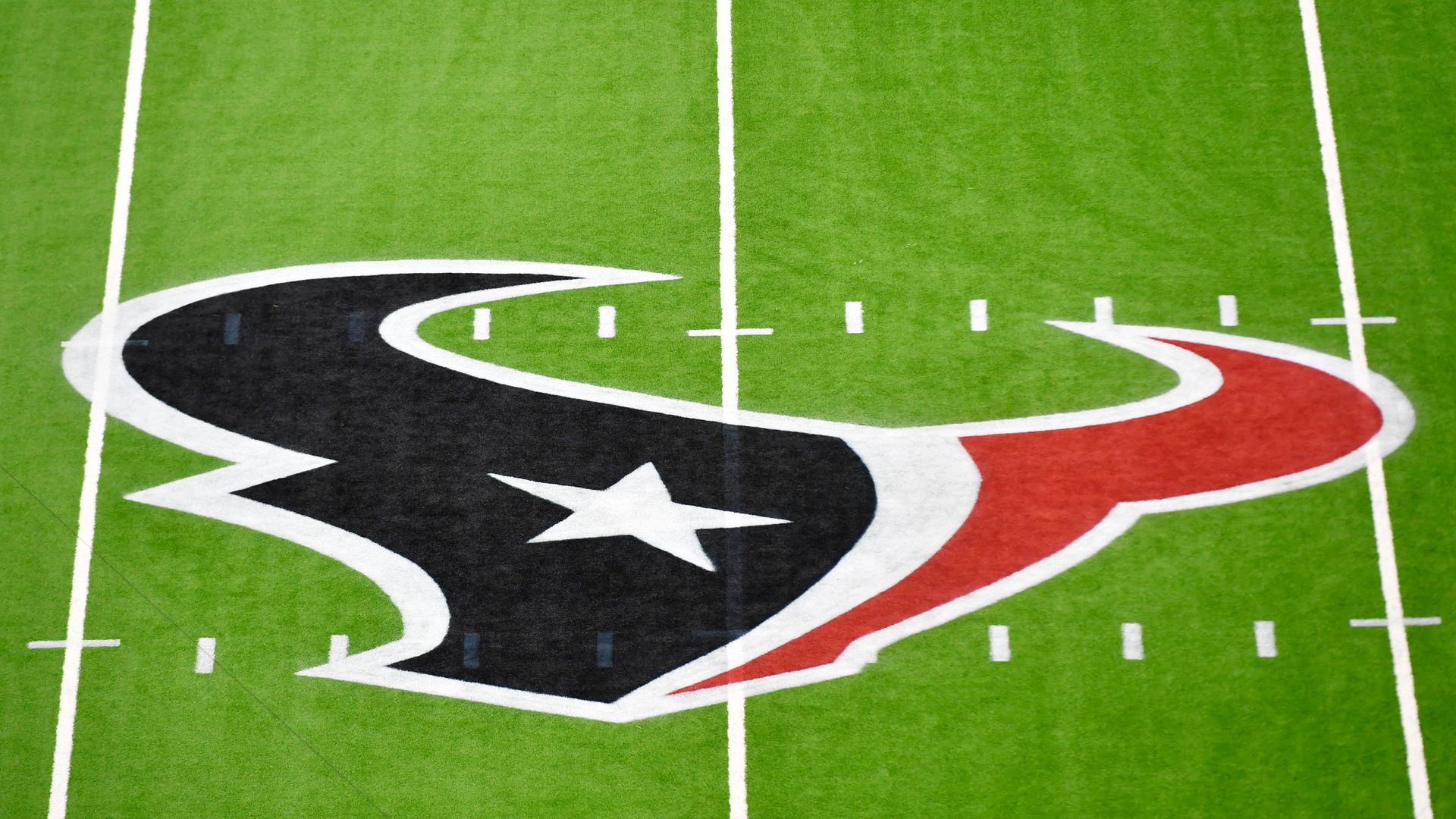 Texans close facility after positive Covid test