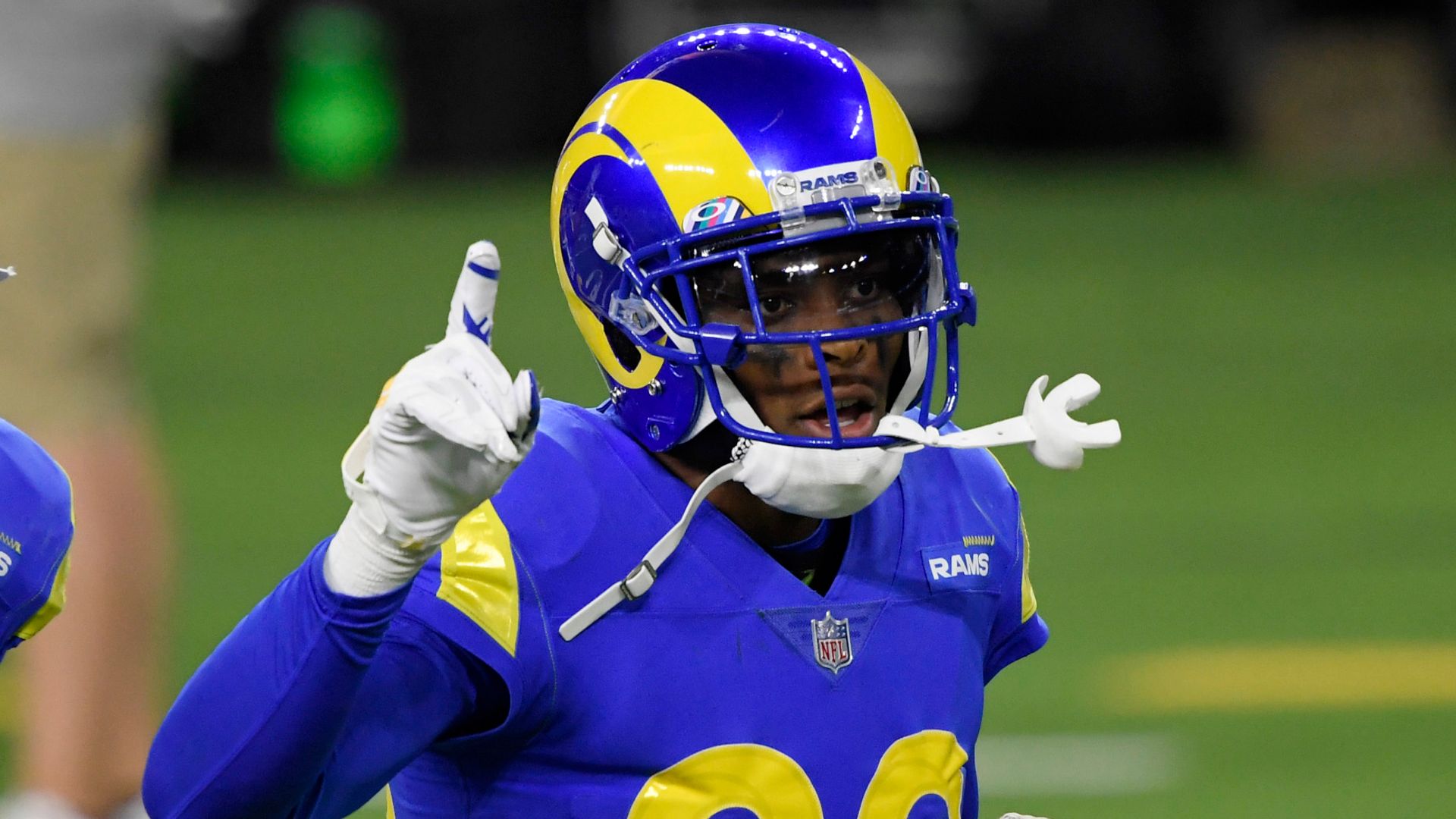 Defense stars as Rams dominate the Bears