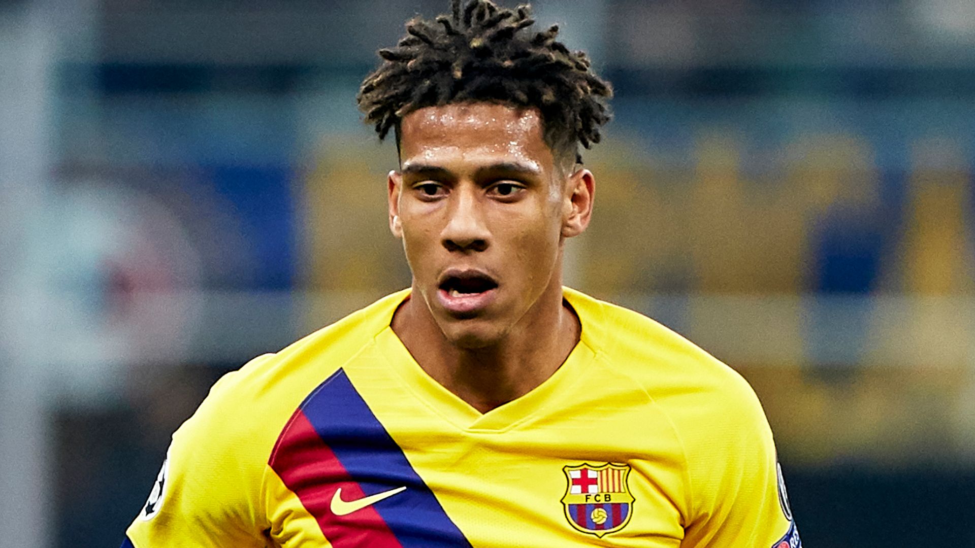 Fulham continue talks with Barca over Todibo deal