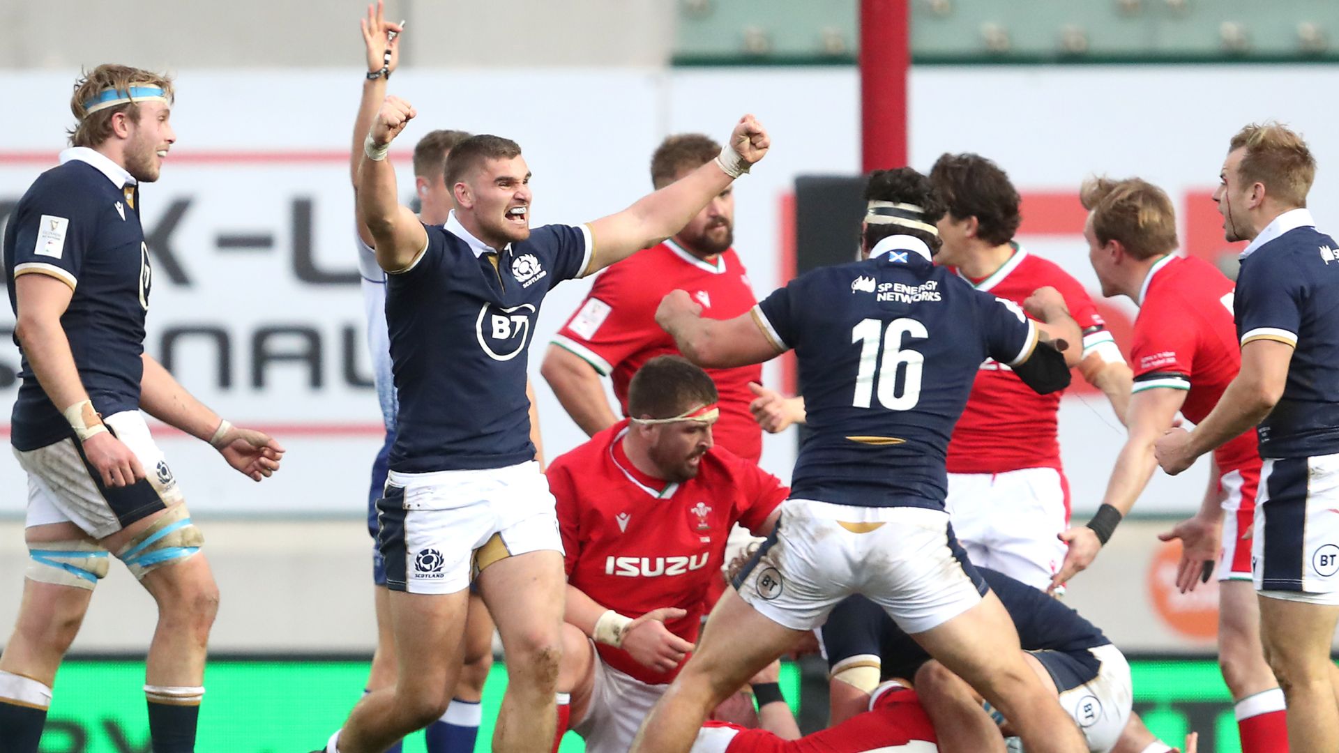 Scotland edge Wales to win in Llanelli