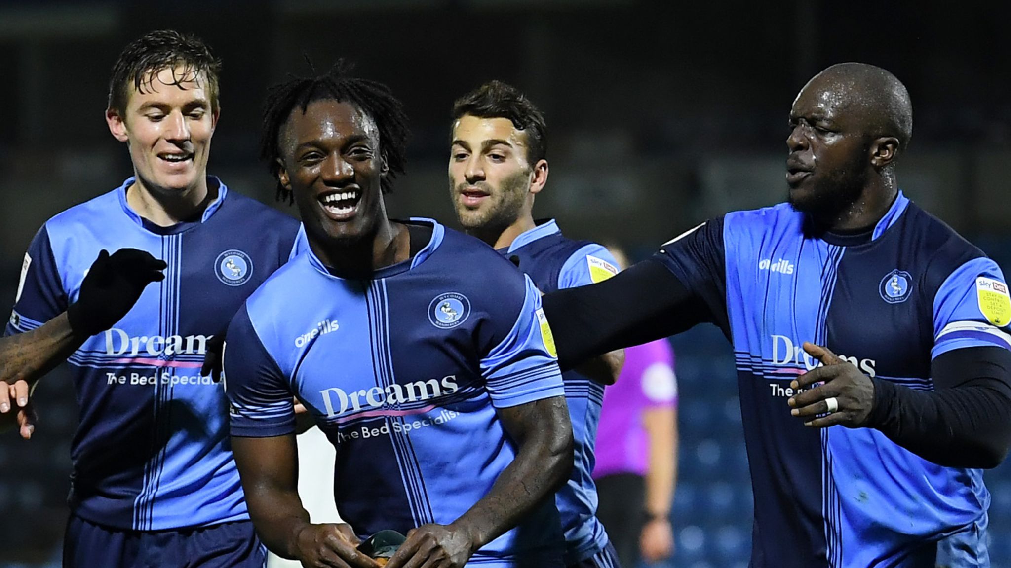 Wycombe 1-1 Watford: Wanderers earn first point in Championship | Football  News | Sky Sports