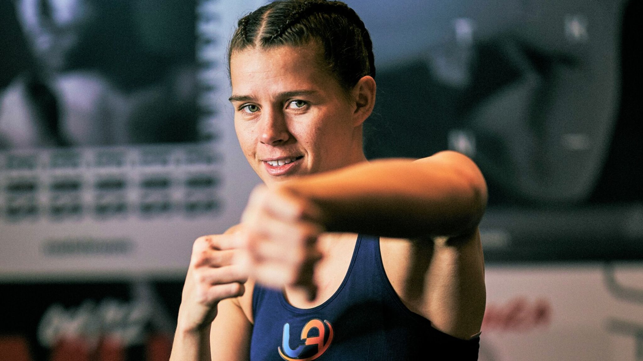 Savannah Marshall defends her WBO middleweight title against Femke